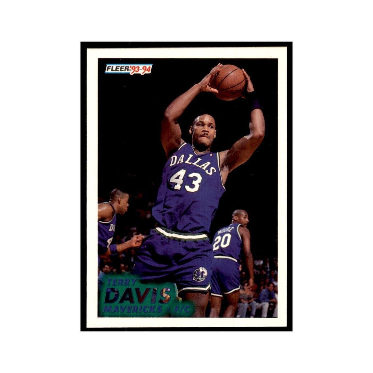 1993 Fleer Terry Davis Basketball Cards #43
