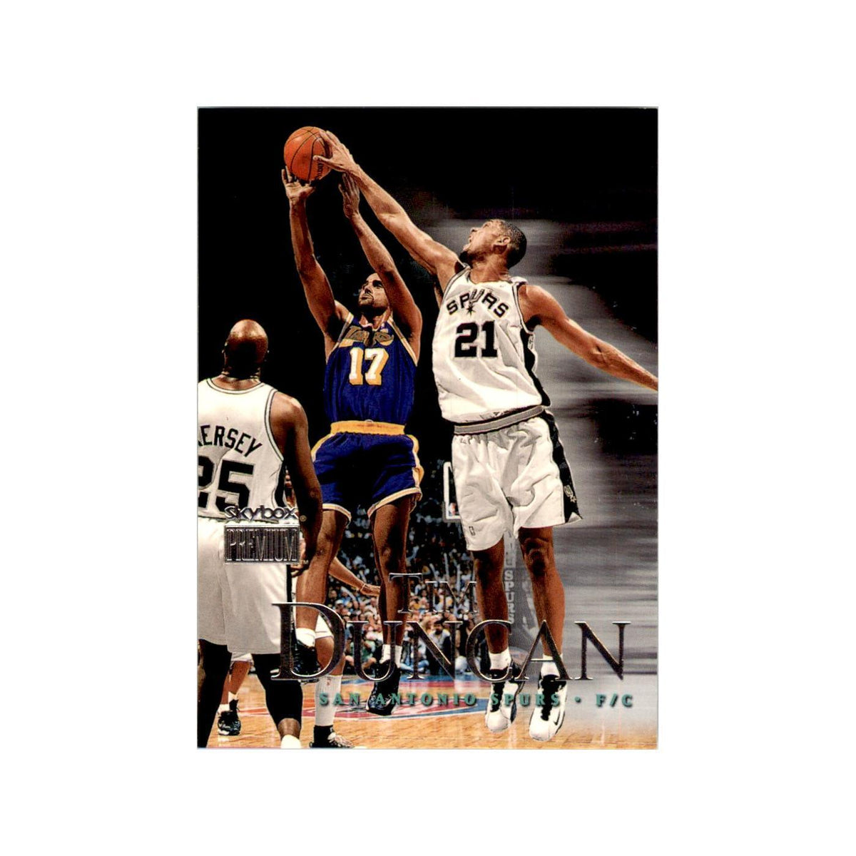 1999 SkyBox Premium Tim Duncan Basketball Cards #56