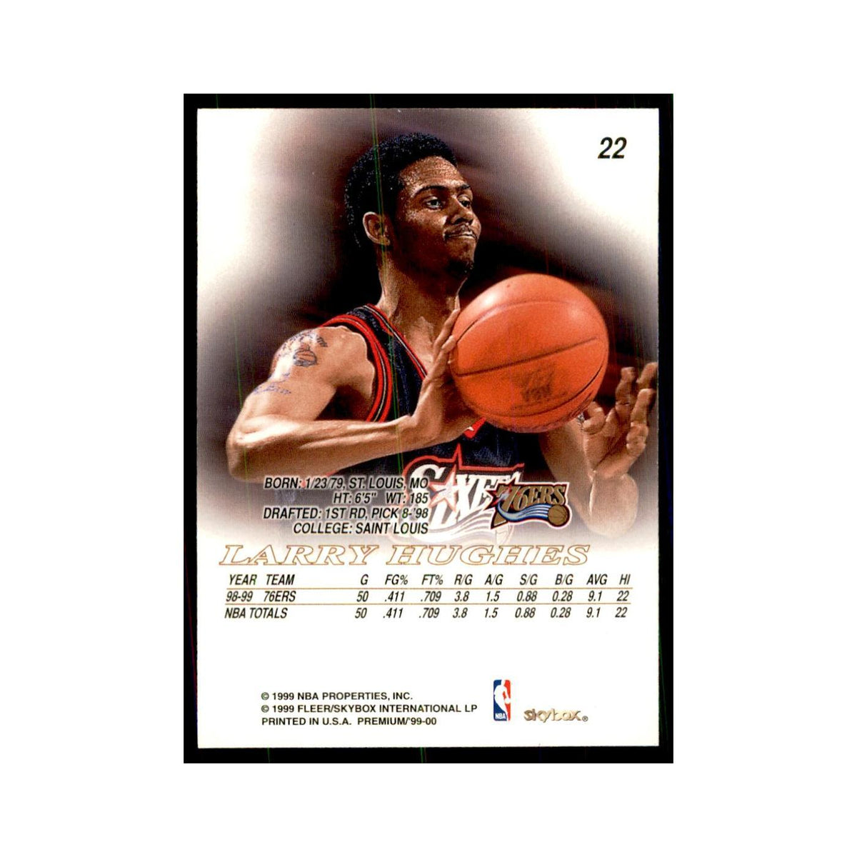 1999 SkyBox Premium Larry Hughes Basketball Cards #22
