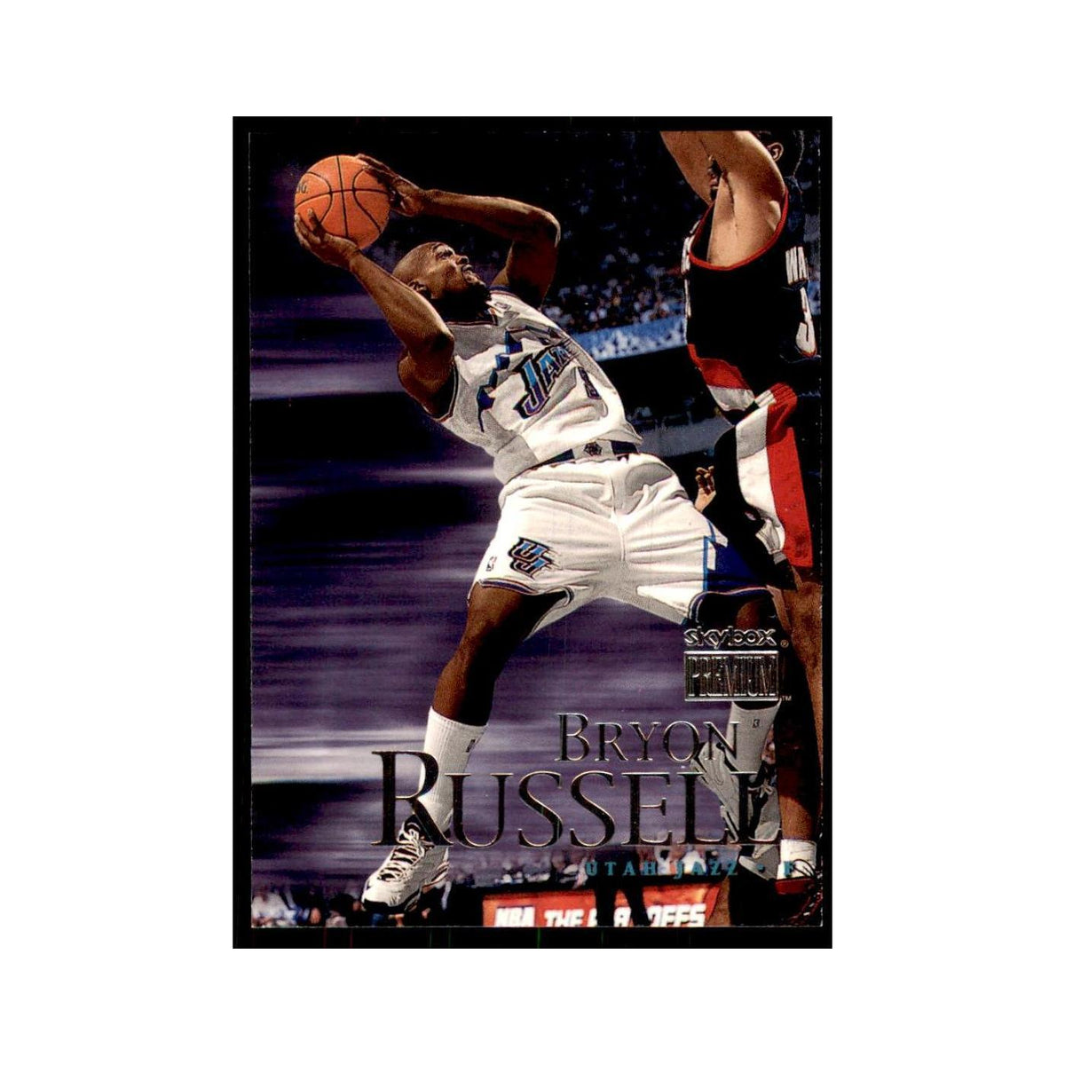 1999 SkyBox Premium Bryon Russell Basketball Cards #40