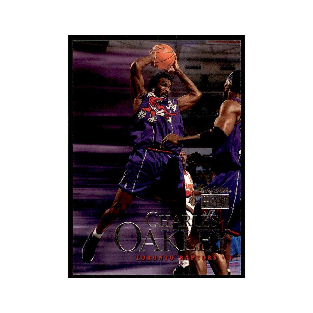 1999 SkyBox Premium Charles Oakley Basketball Cards #91