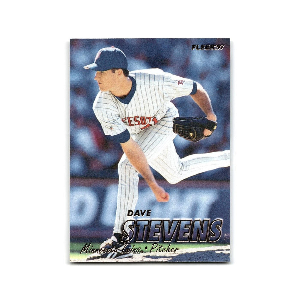 Dave Stevens 1997 Fleer #158 Minnesota Twins Baseball Card NM