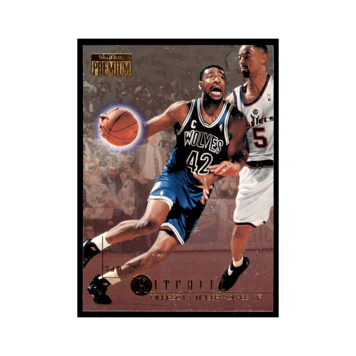 1996 SkyBox Premium Sam Mitchell Basketball Cards #70
