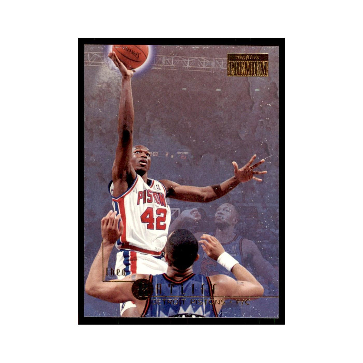 1996 SkyBox Premium Theo Ratliff Basketball Cards #36