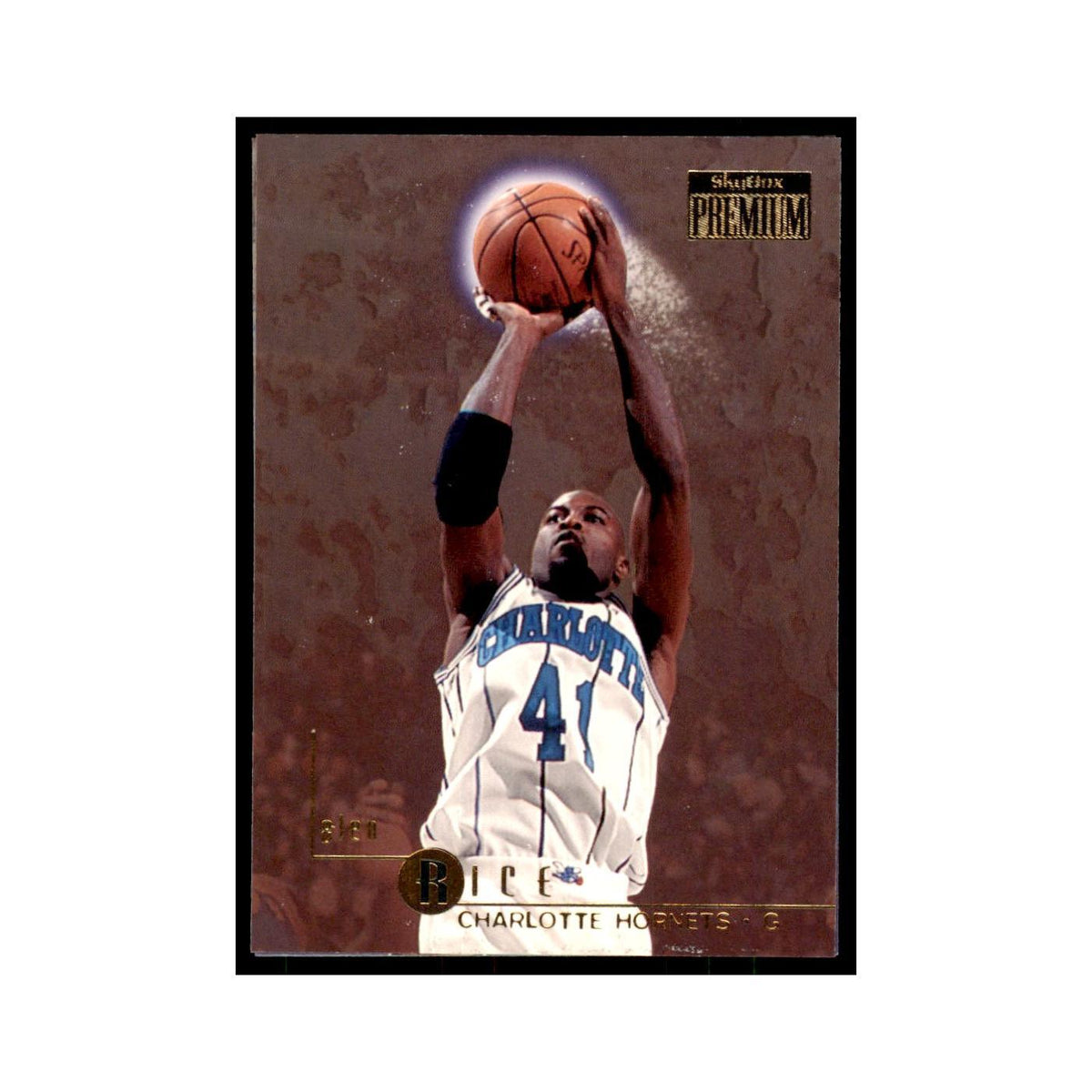 1996 SkyBox Premium Ron Harper Basketball Cards #15