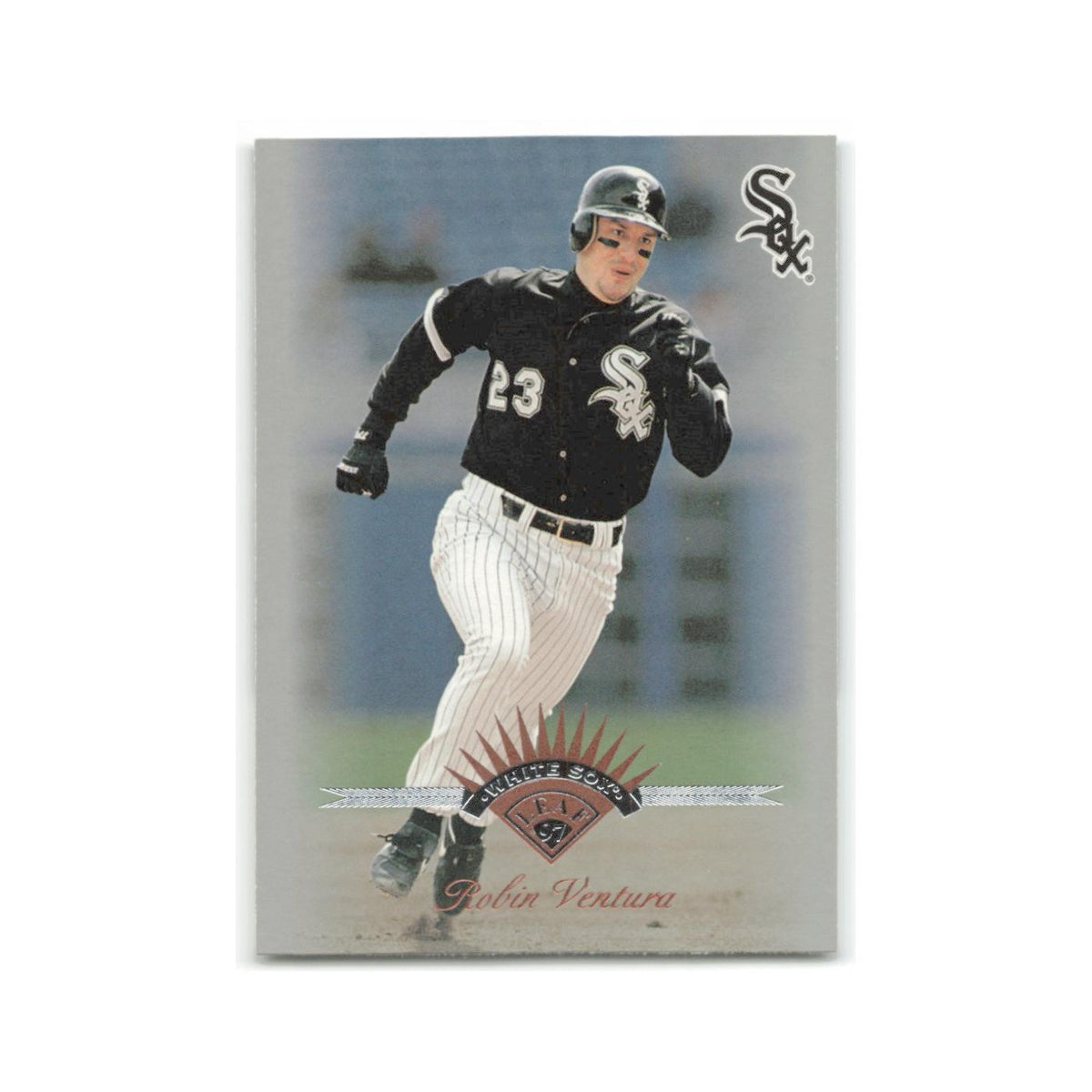 Robin Ventura 1997 Leaf #33 Chicago White Sox Baseball Card NM