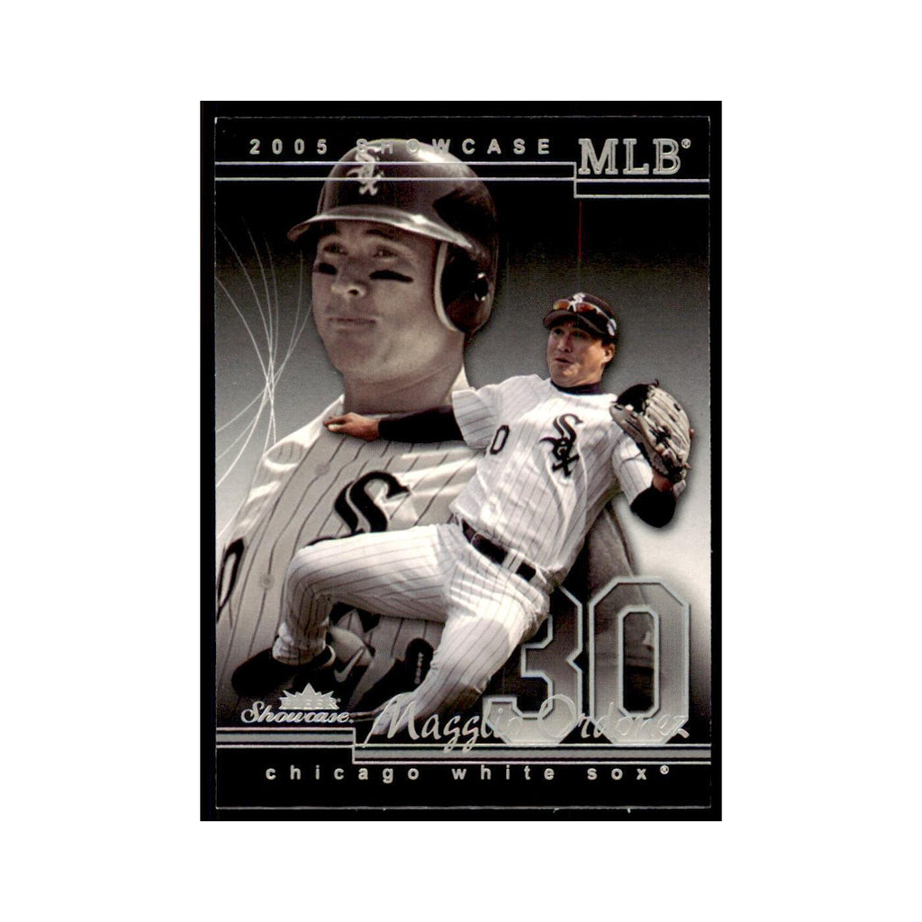 2005 Fleer Showcase Magglio Ordonez Baseball Cards #81
