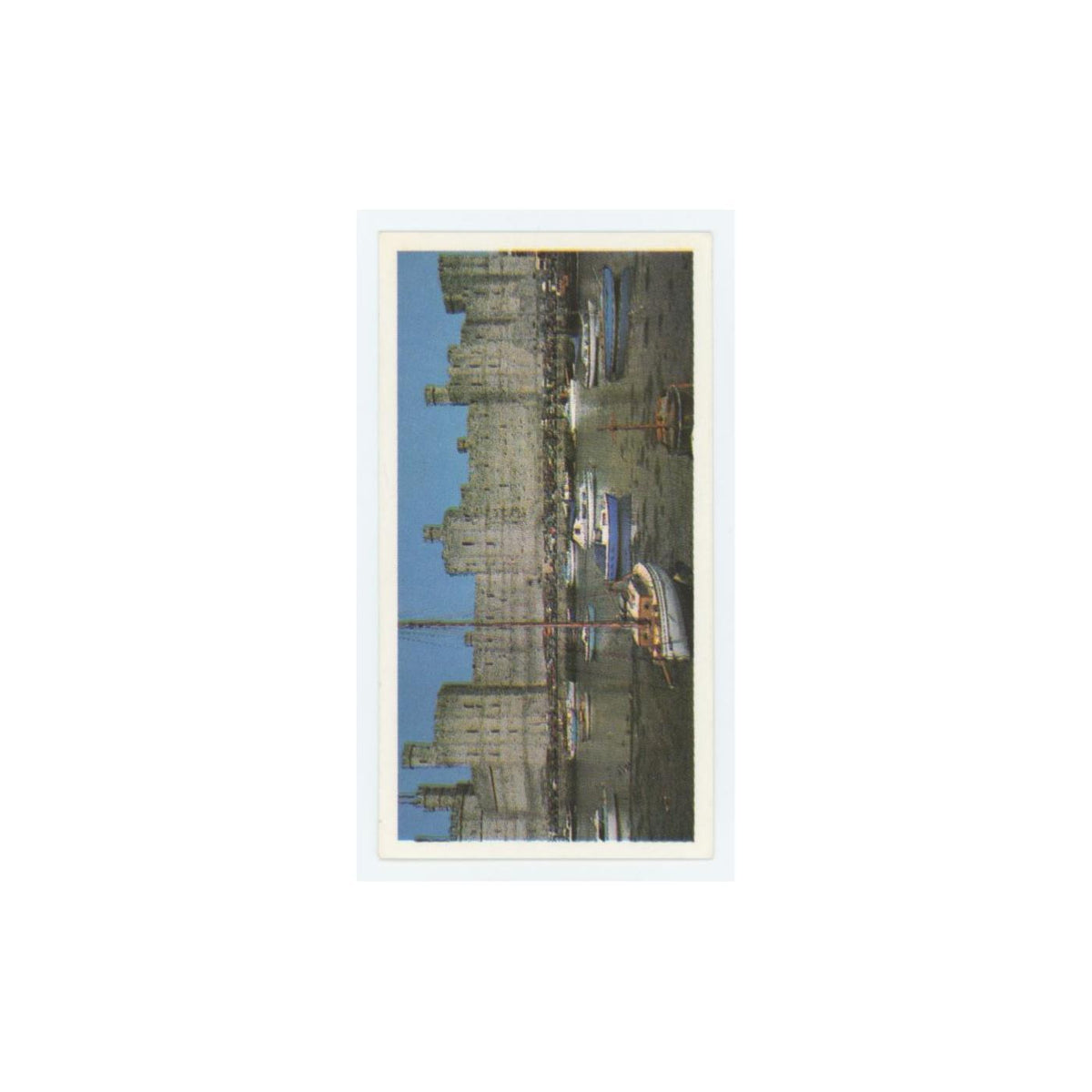 1989 Brooke Bond Discovering Our Coast Caenarvon Castle #45