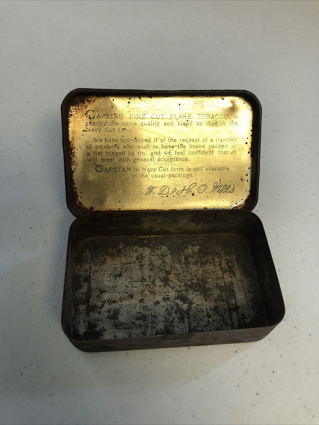 CAPSTAN MEDIUM STRENGTH FINE CUT FLAKE EMPTY TIN