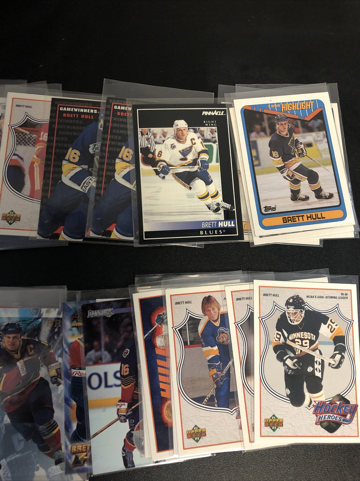 Brett Hull Hockey card lot 100+ st Louis Blues Detroit Red Wings