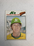 1977 TOPPS TOMMY HELMS OAKLAND ATHLETICS #402