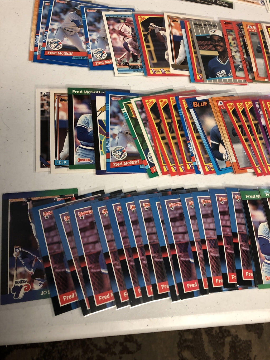 Fred McGriff baseball card lot 300+ baseball cards Toronto Blue Jays