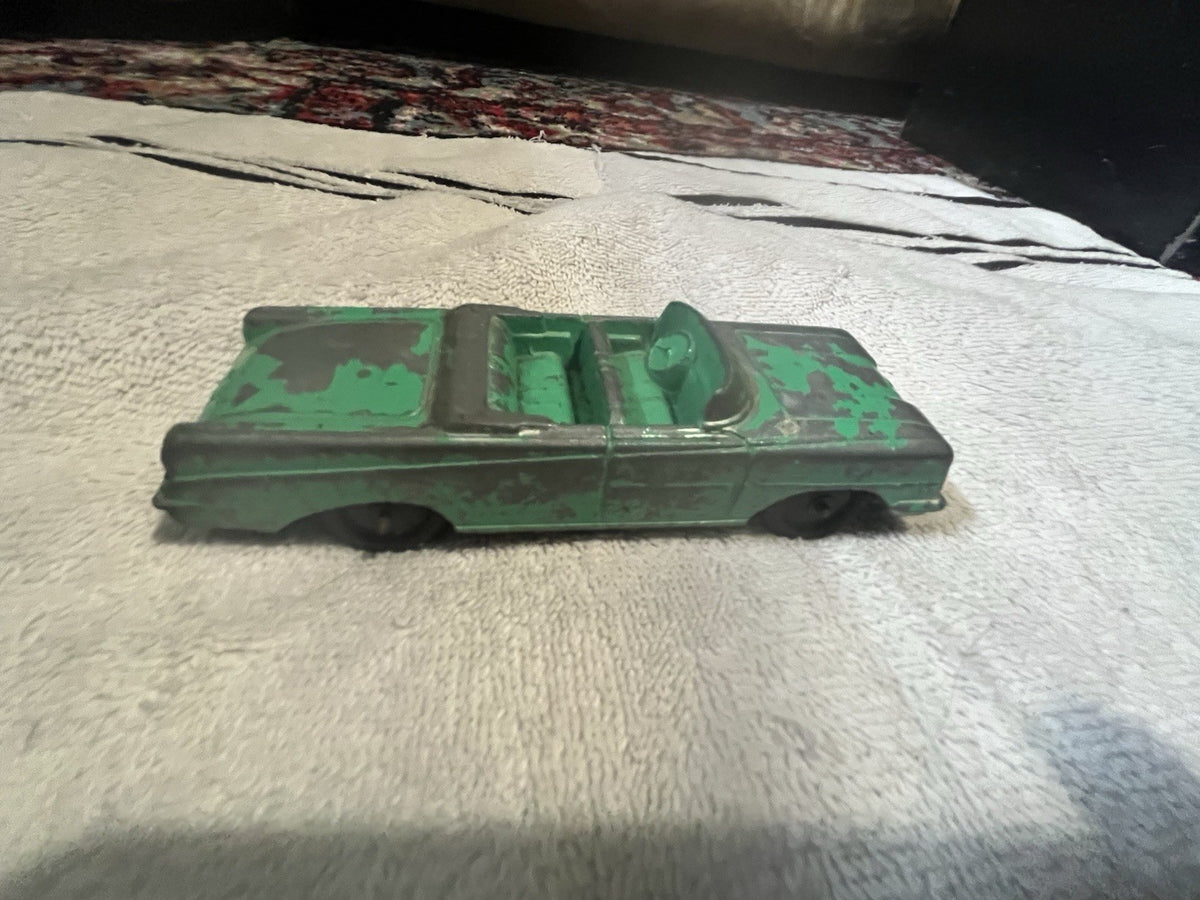 VINTAGE TOOTSIETOY GREEN OLDSMOBILE CONVERTIBLE CHICAGO 24! 5 1/2”
