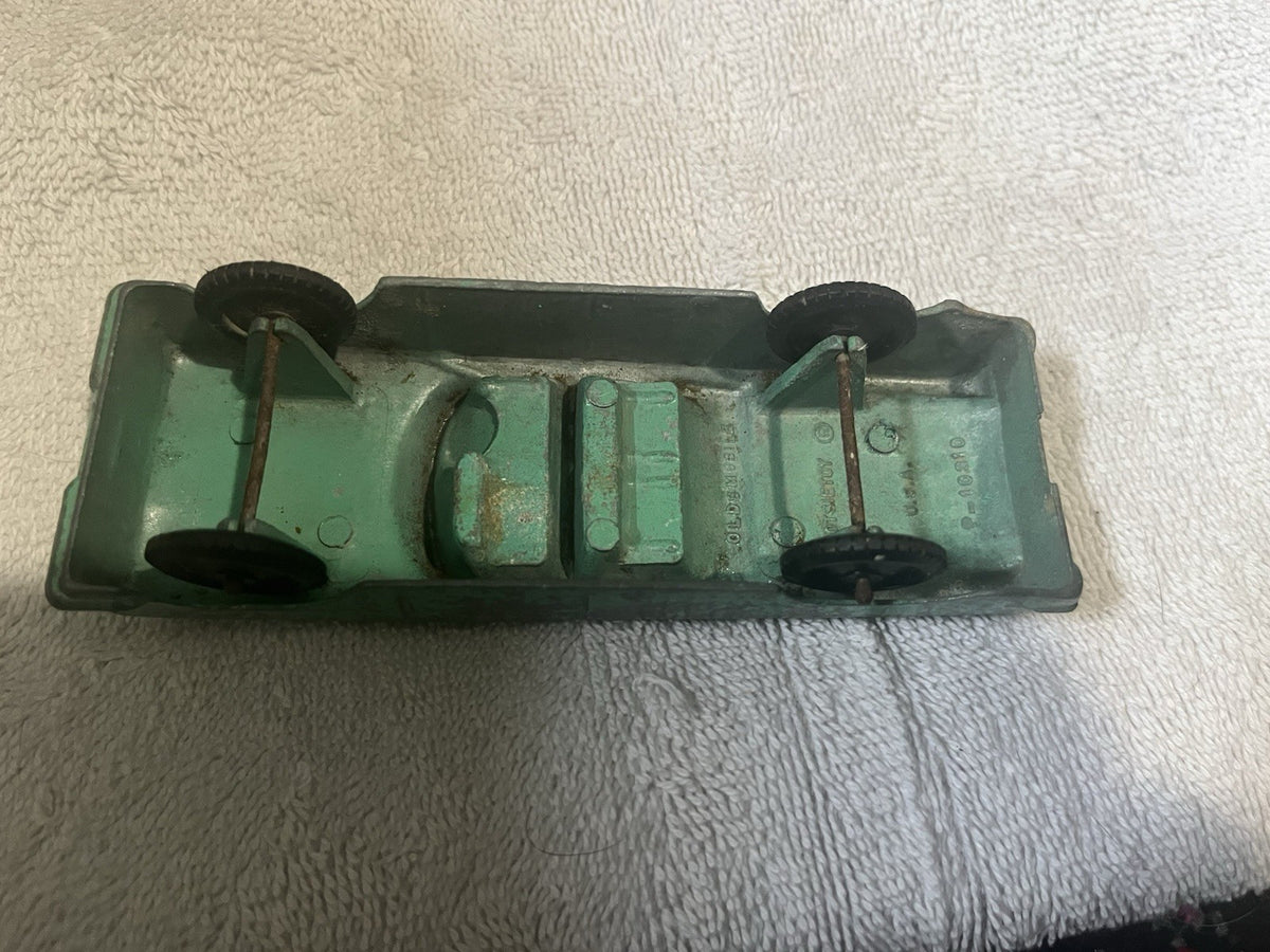 VINTAGE TOOTSIETOY GREEN OLDSMOBILE CONVERTIBLE CHICAGO 24! 5 1/2”
