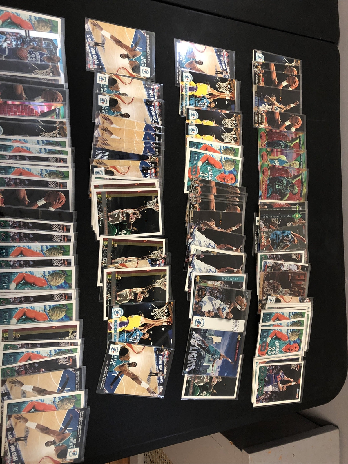 HUGE 118 CARD ALONZO MOURNING LOT. GREAT INSERTS/MIXED BRANDS/YRS/DUPS/EXC COND!