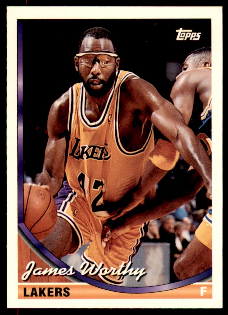 1993-94 Topps James Worthy . Los Angeles Lakers #88