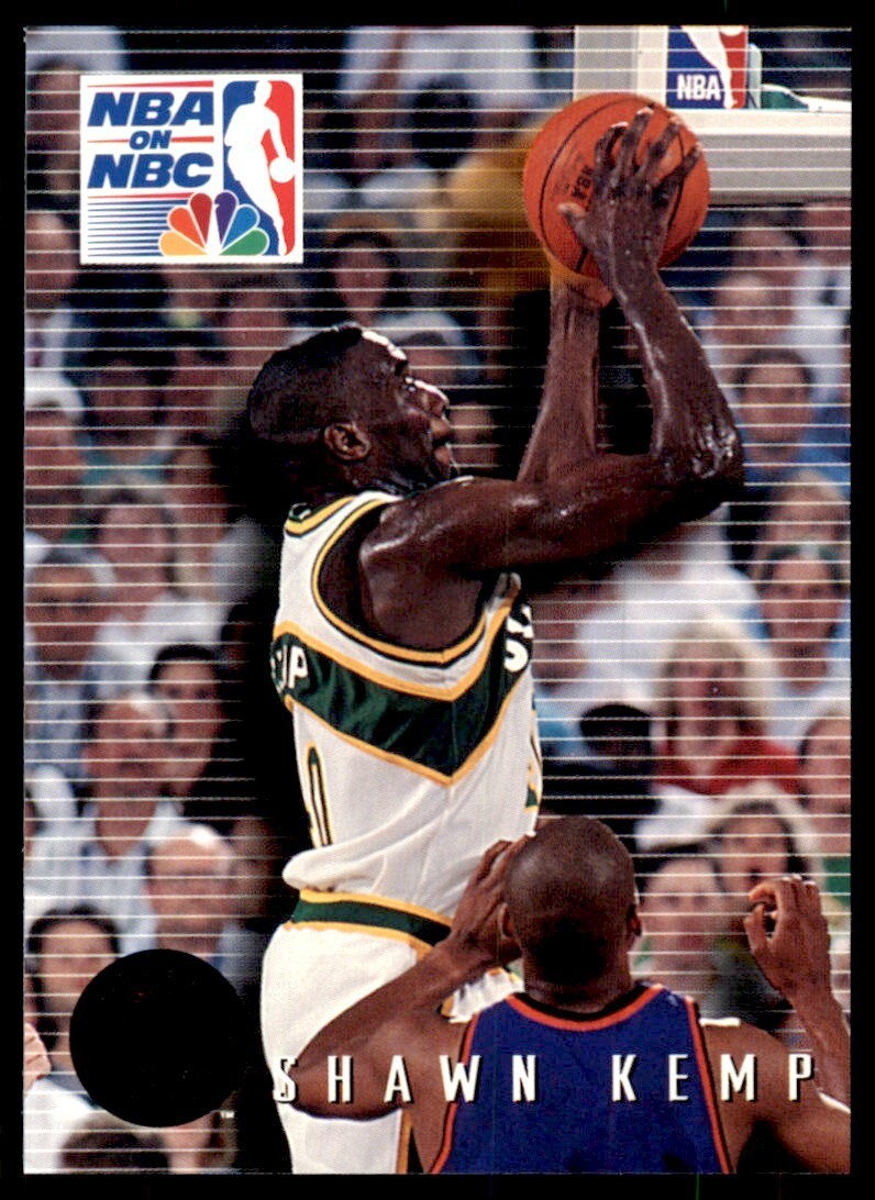 1993-94 SkyBox Basketball Card Shawn Kemp Seattle SuperSonics #17