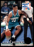 1993-94 SkyBox Basketball Card Alonzo Mourning Charlotte Hornets #5