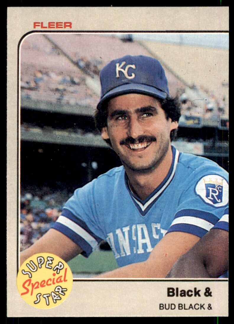 1983 Fleer Bud Black .  Kansas City Royals #644