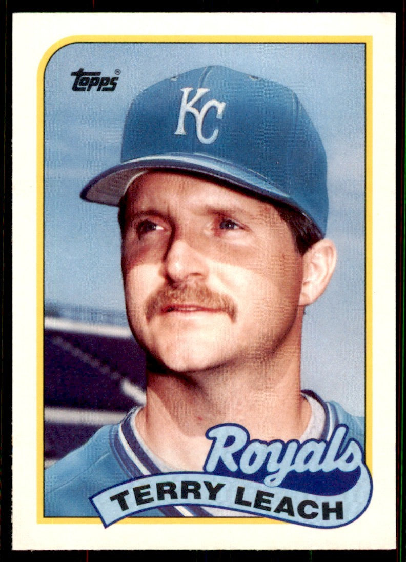 1989 Topps Traded Terry Leach . Kansas City Royals #69T