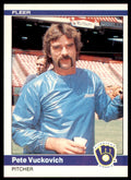 1984 Fleer Pete Vuckovich . Milwaukee Brewers #217.