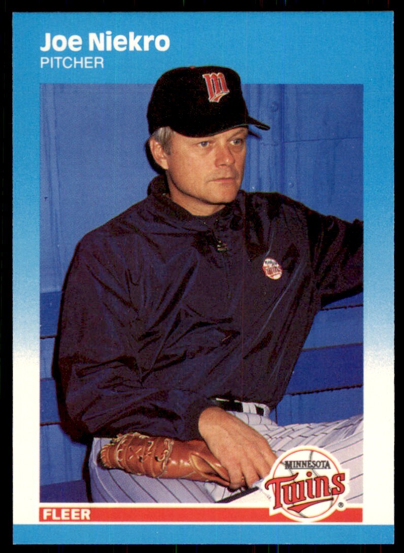 1987 Fleer Update Glossy. Joe Niekro . Minnesota Twins #U-87