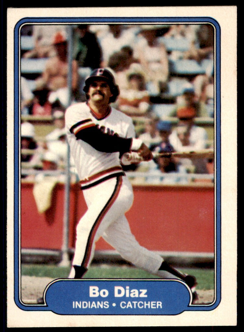 1982 Fleer Baseball Card Bo Diaz Cleveland Indians #364