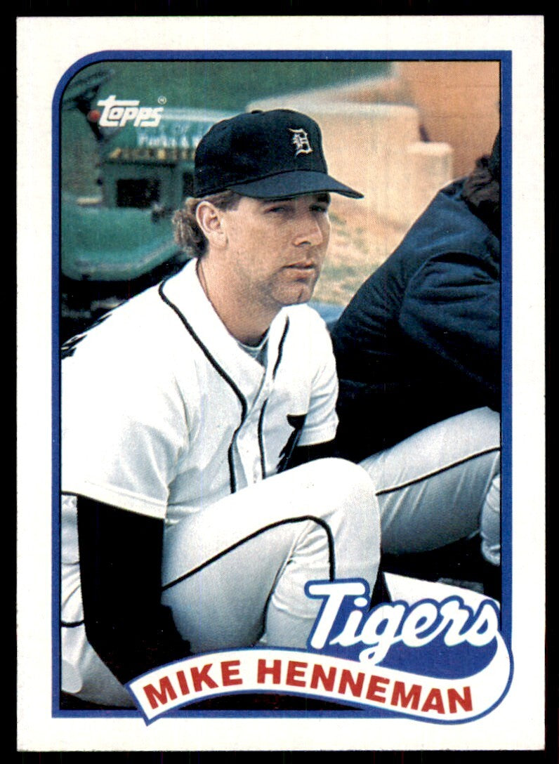 1989 Topps Baseball Card Mike Henneman pitch Detroit Tigers #365