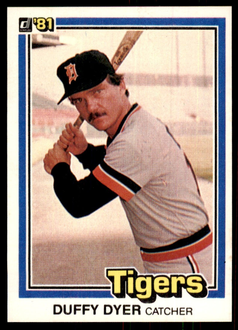 1981 Donruss Baseball Card Duffy Dyer Detroit Tigers #7