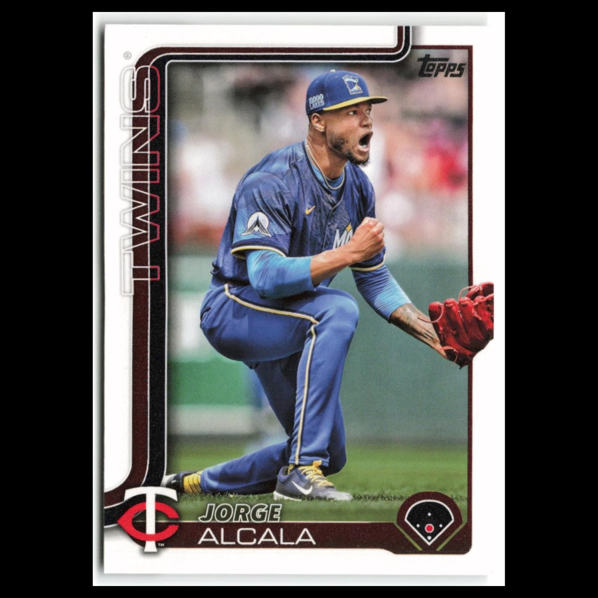 Jorge Alcala #336 2025 Topps Minnesota Twins Baseball Card MLB NM