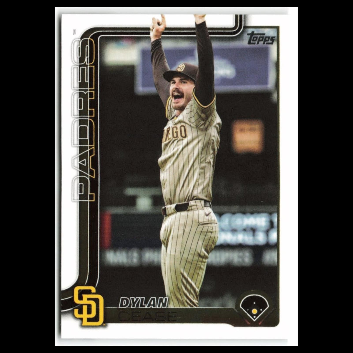Dylan Cease #58 2025 Topps San Diego Padres Baseball Card MLB NM