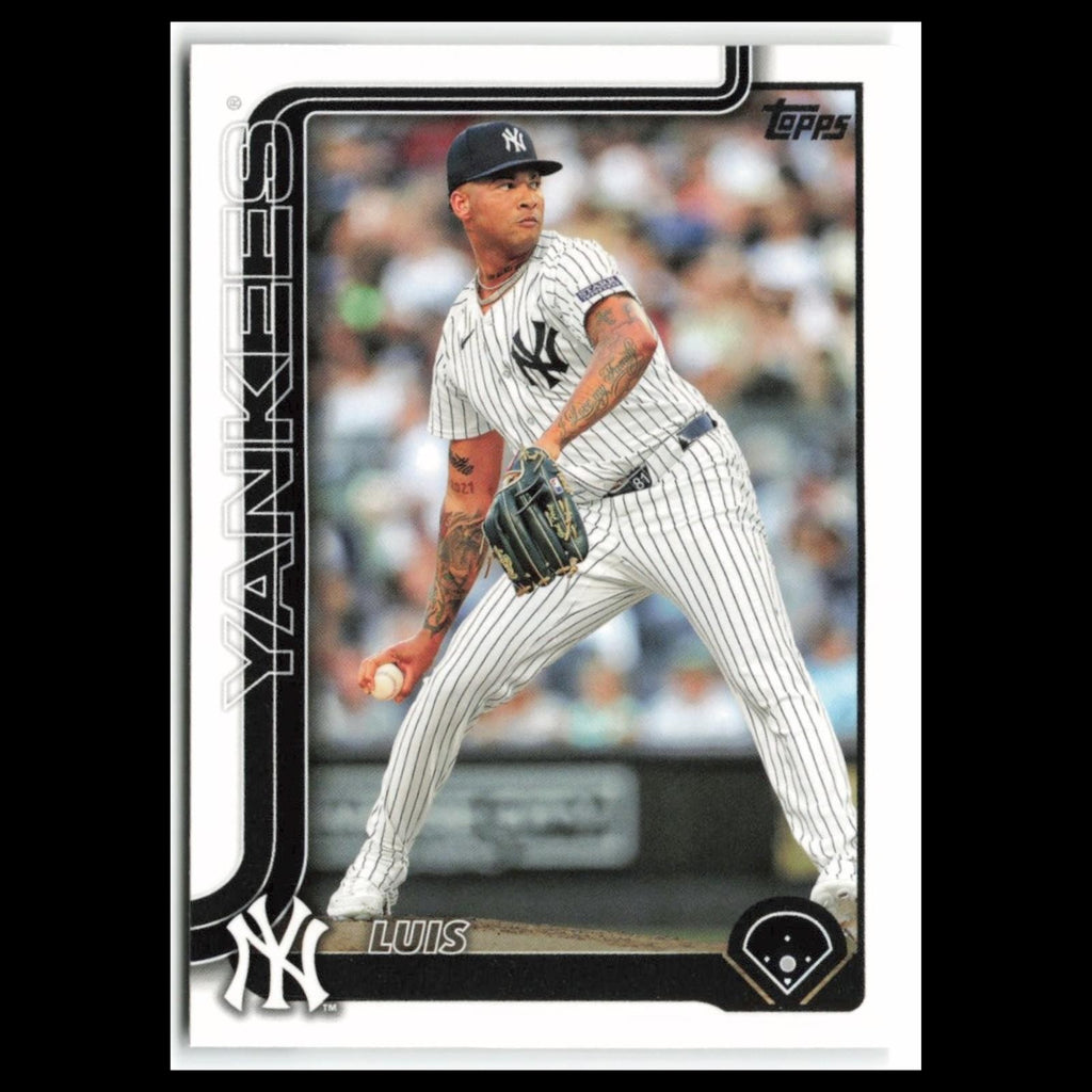 Luis Gil #321 2025 Topps New York Yankees Baseball Card MLB NM