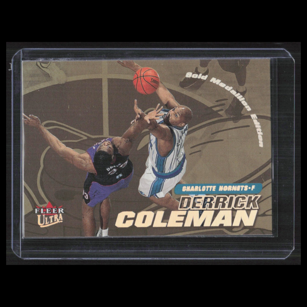 Derrick Coleman #686 2000 Fleer Ultra Gold  Medallion Charlotte Hornets Card NBA