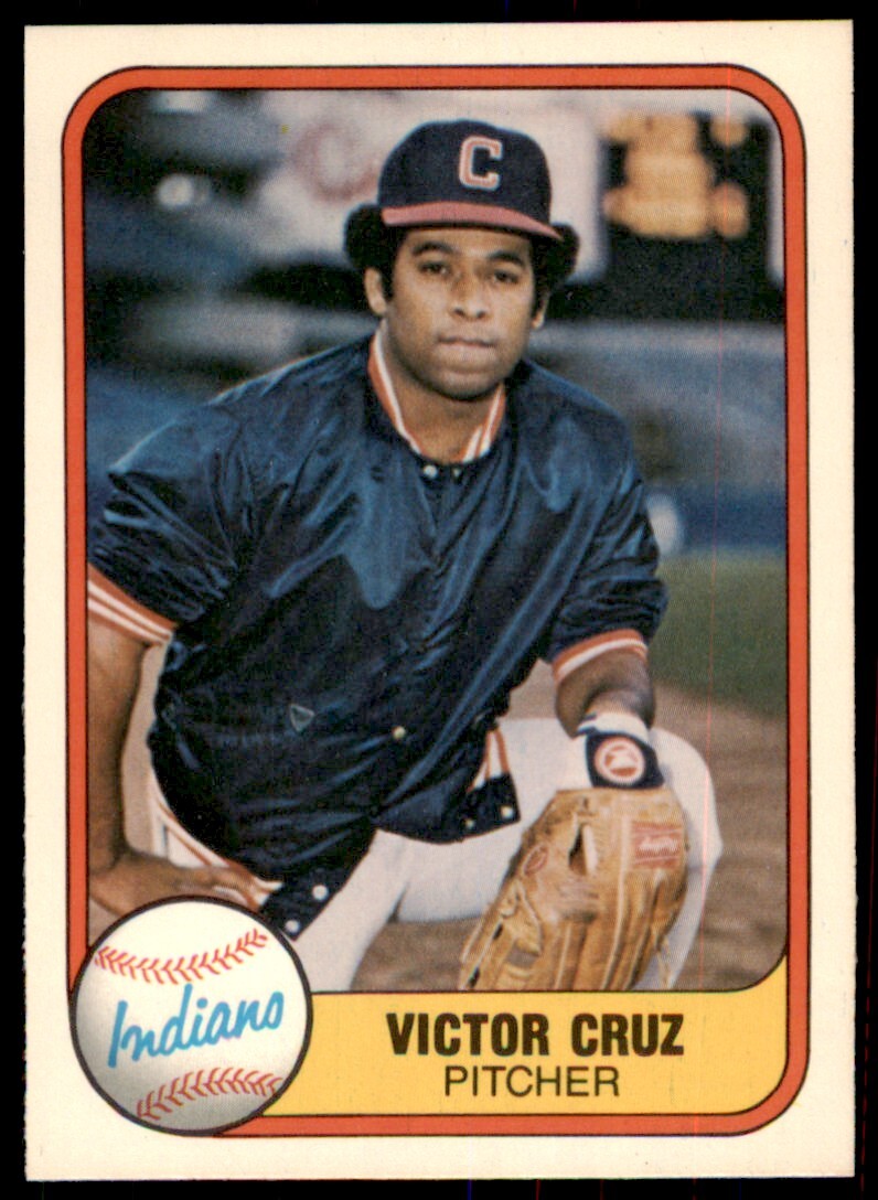 1981 Fleer. Victor Cruz Indians #407