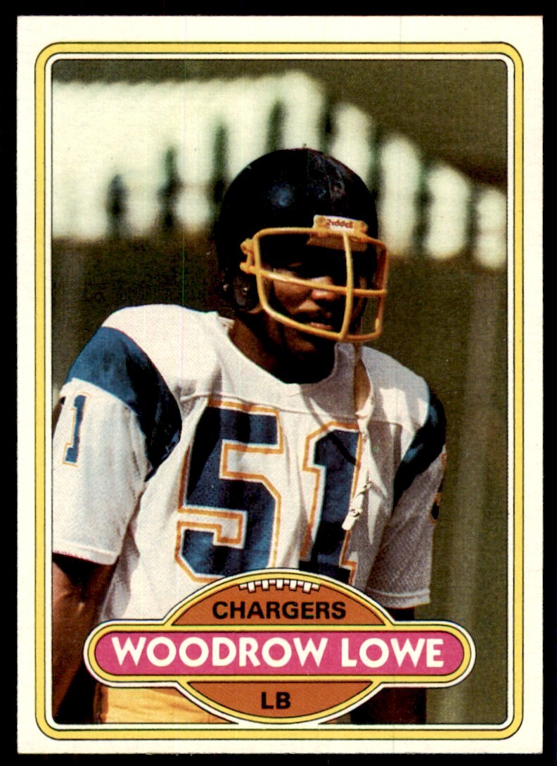 1980 Topps Woodrow Lowe Football Card San Diego Chargers #68