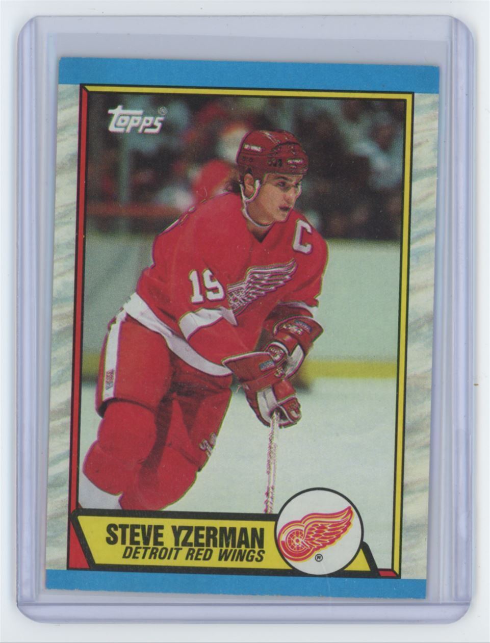 1989-90 Topps Steve Yzerman . Detroit Red Wings #83