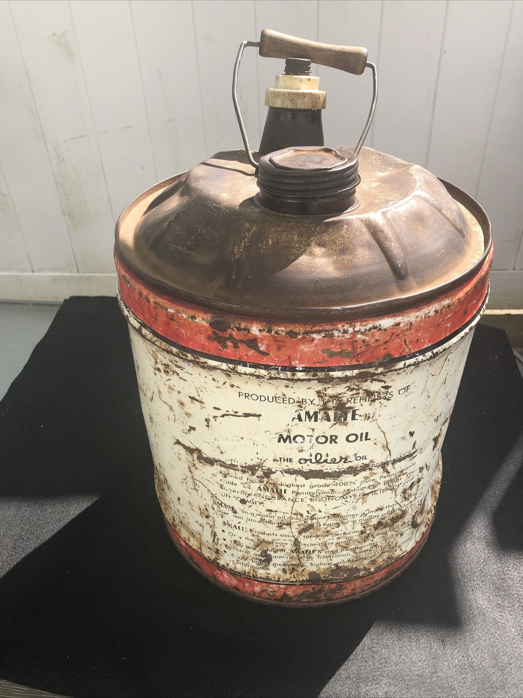 AMALIE OIL CO 5 GALLON EMPTY CAN! WITH LIDS/ WOOD HANDLE