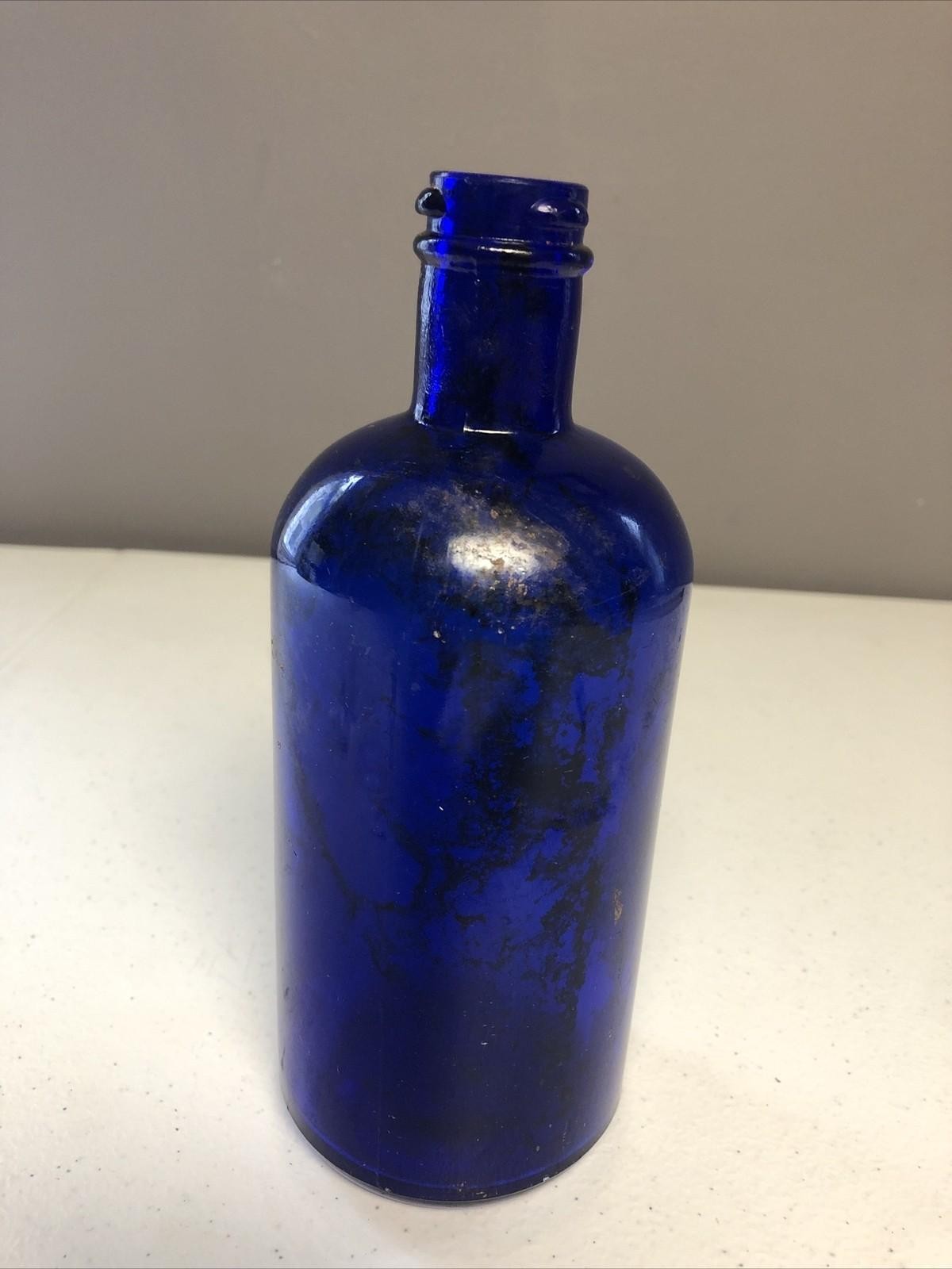 COBALT BLUE 7.5” MEDICINE BOTTLE NO CRACKS OR CHIPS