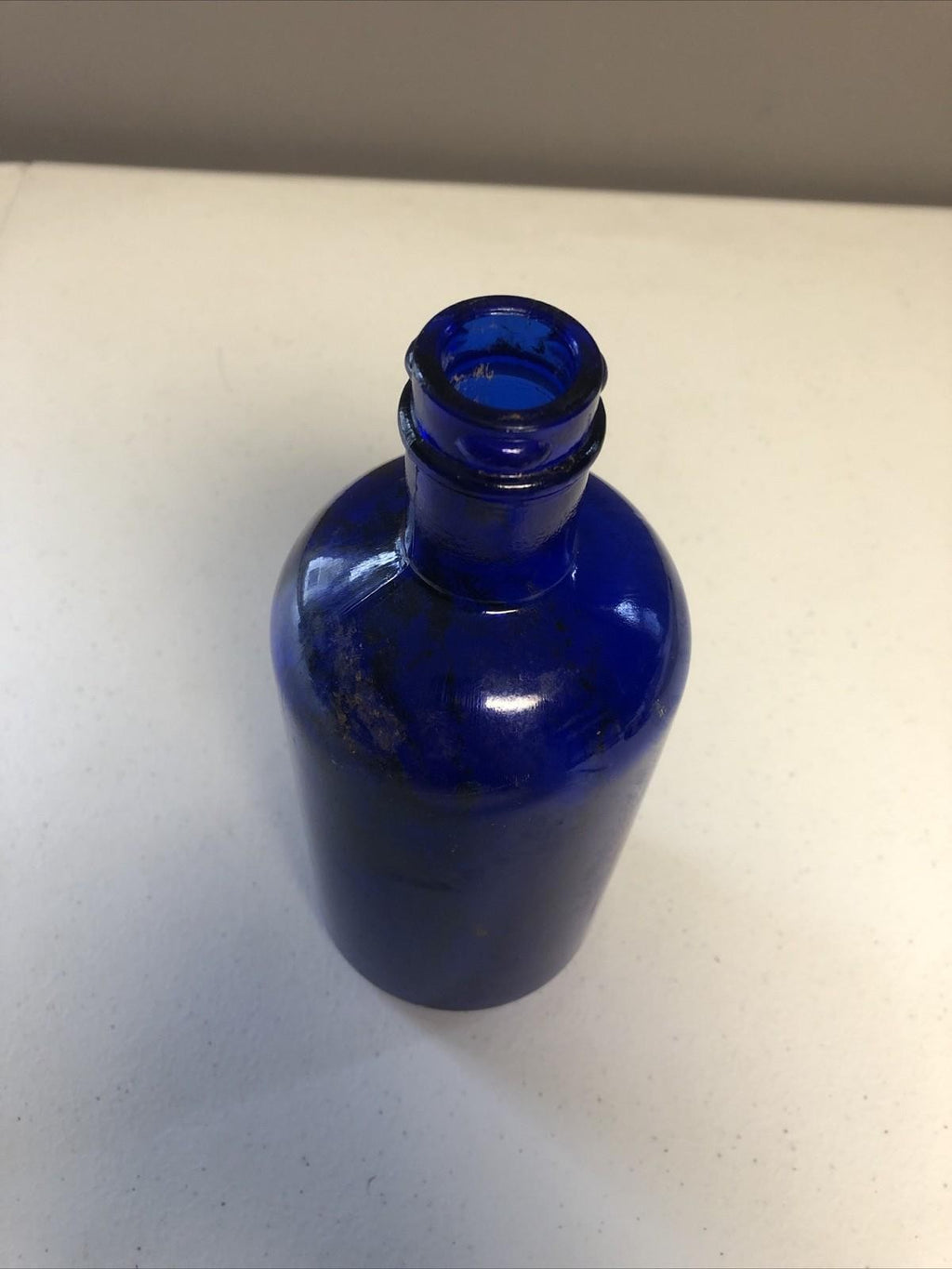 COBALT BLUE 7.5” MEDICINE BOTTLE NO CRACKS OR CHIPS