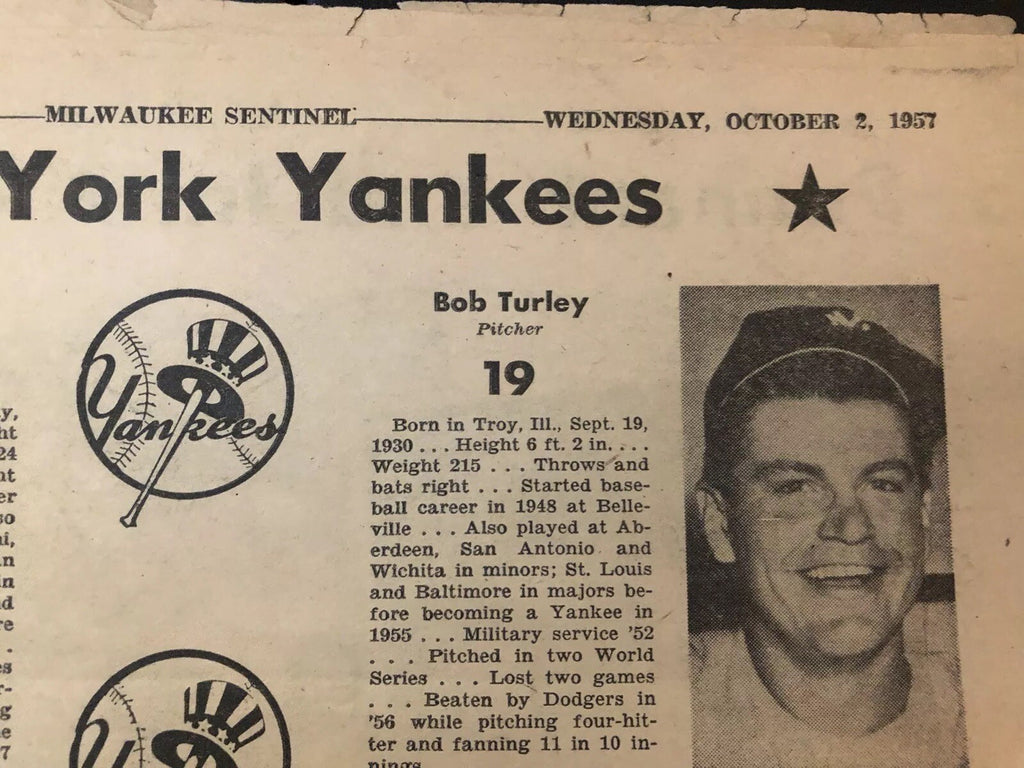 OCT 2,1957 THE SENTINEL NEWSPAPER :: RARE MICKEY MANTLE/YOGI BERRA