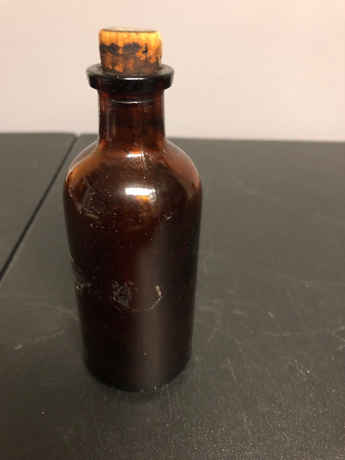 ANTIQUE BROWN SHARP & DOHME APOTHECRACY TAR SOLUBLE BOTTLE