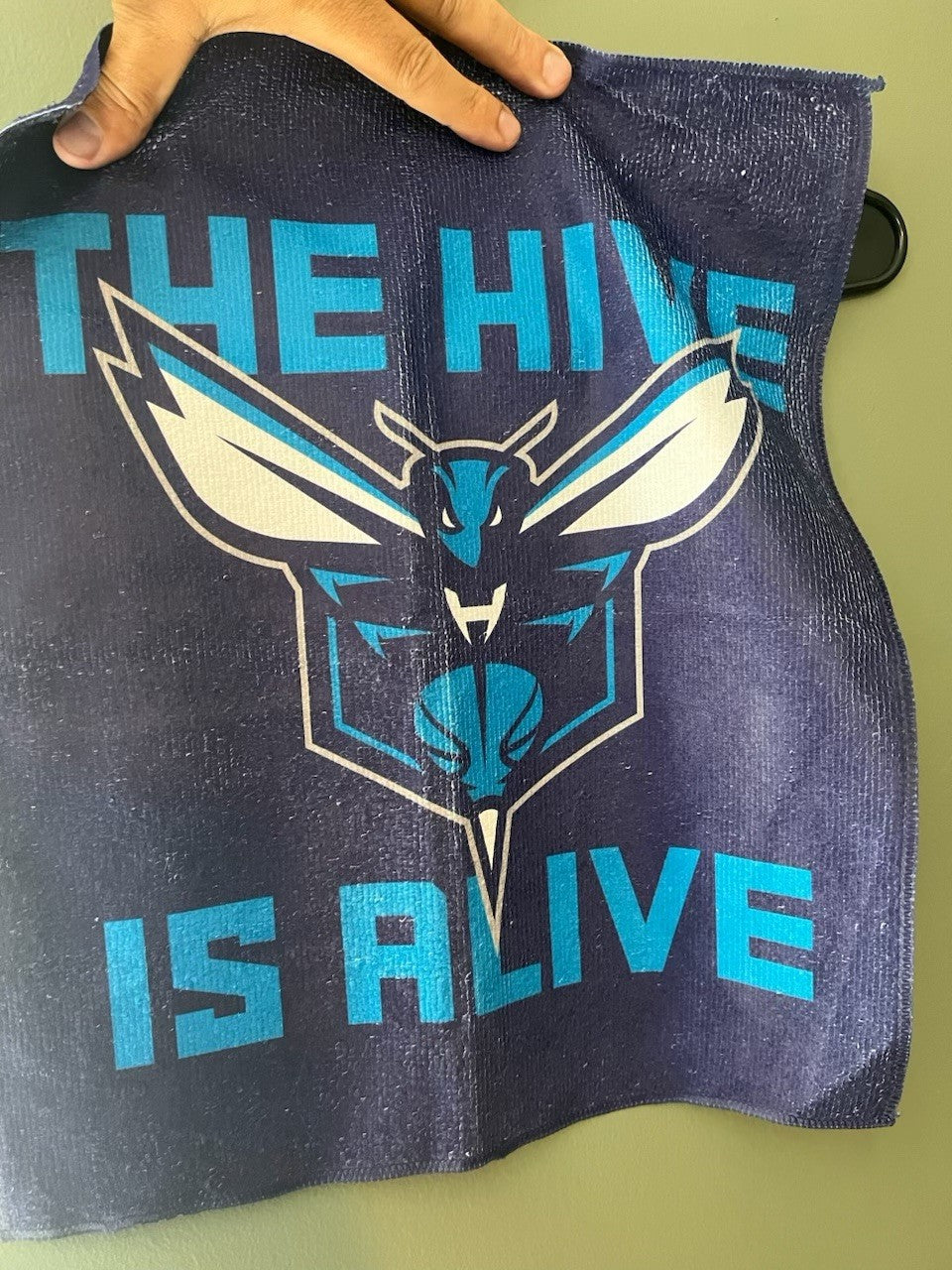 Charlotte Hornets The Hive Is Alive/Cup Towel