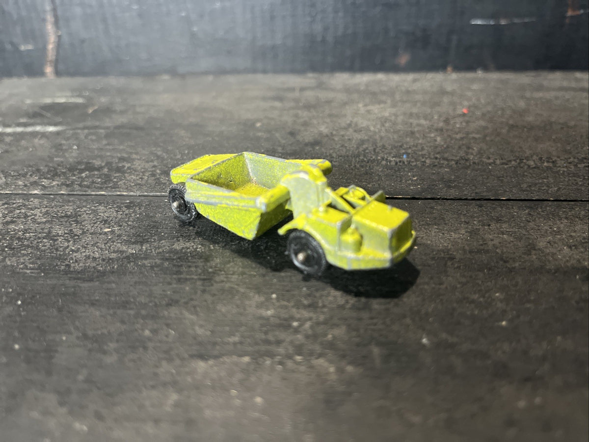 Vintage Tootsie Toy Scraper Construction Vehicle. Pressed Metal Nice!