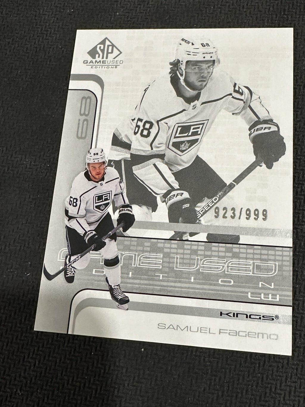Arthur Kaliyev 22-23 Upper Deck SP Game Used  Relic Los Angeles Kings RR-AK